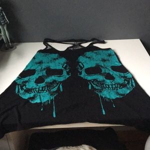 Skull tank